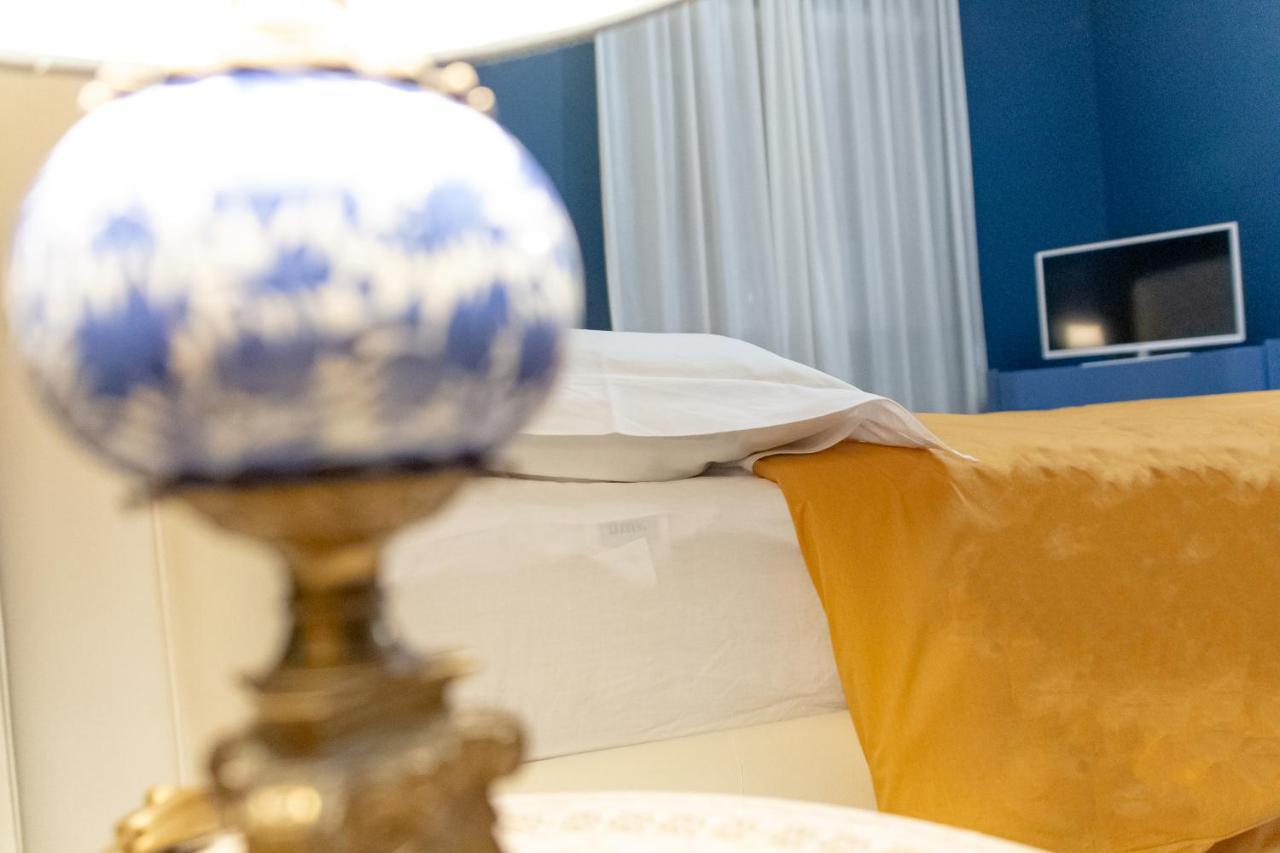 Interno 9 Hotel บารี ภายนอก รูปภาพ